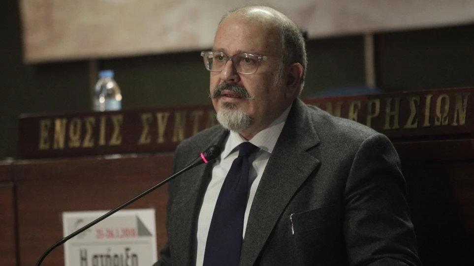 Ξυδάκης κατά Κοτζιά: Δεν ξέρω τι θα έλεγε αν ήταν τώρα στο υπ. Εξωτερικών